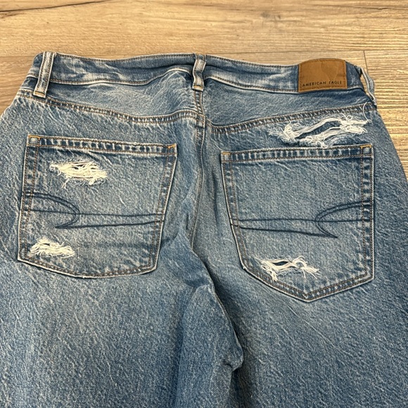 American Eagle Ripped Mom Jeans - Picture 6 of 8